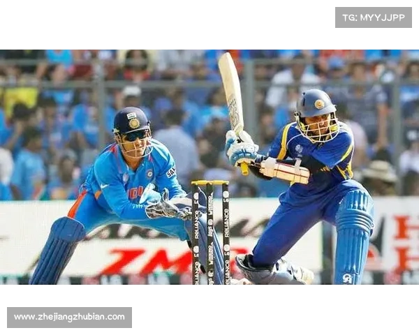 斯里兰卡板球传奇桑加卡退役战获赠定制金制三柱门纪念礼物